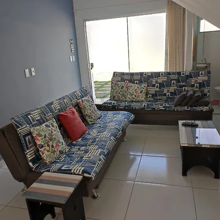Confortável Duplex a 100 Metros da Praia-3